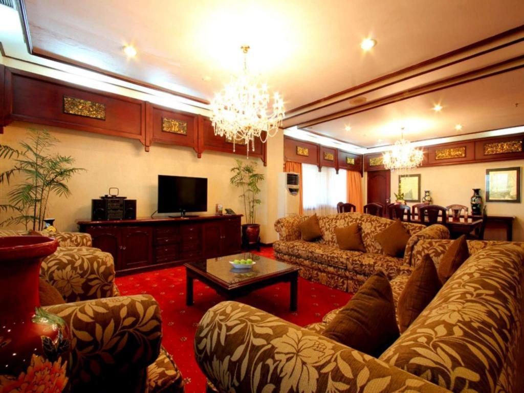 Kartika Chandra Hotel Джакарта Екстер'єр фото