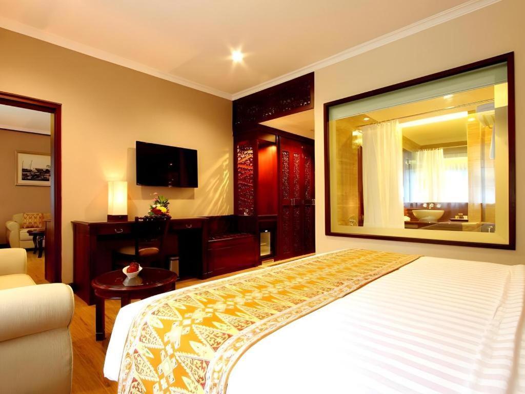 Kartika Chandra Hotel Джакарта Екстер'єр фото
