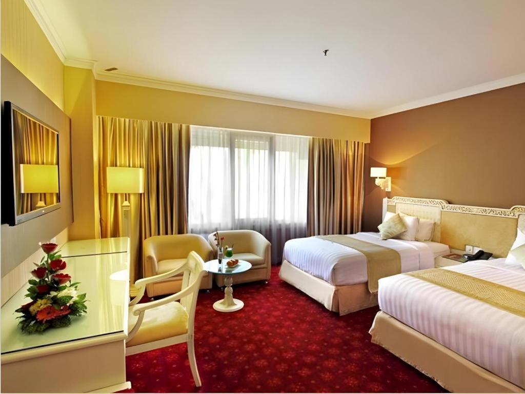 Kartika Chandra Hotel Джакарта Екстер'єр фото