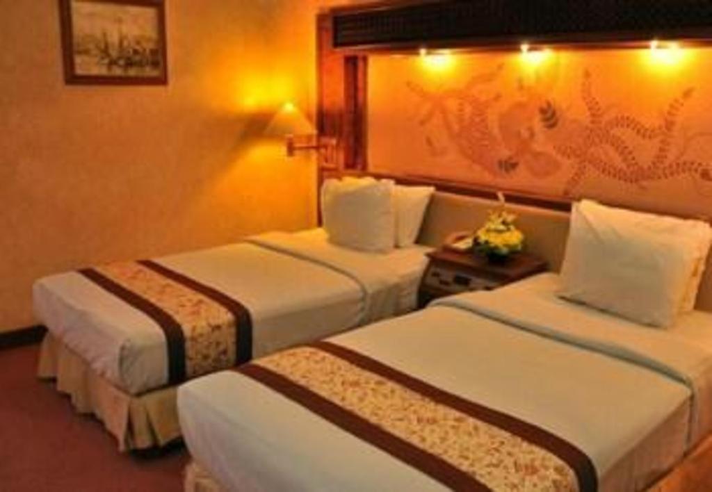 Kartika Chandra Hotel Джакарта Екстер'єр фото