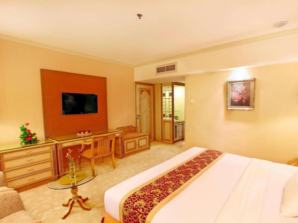 Kartika Chandra Hotel Джакарта Екстер'єр фото