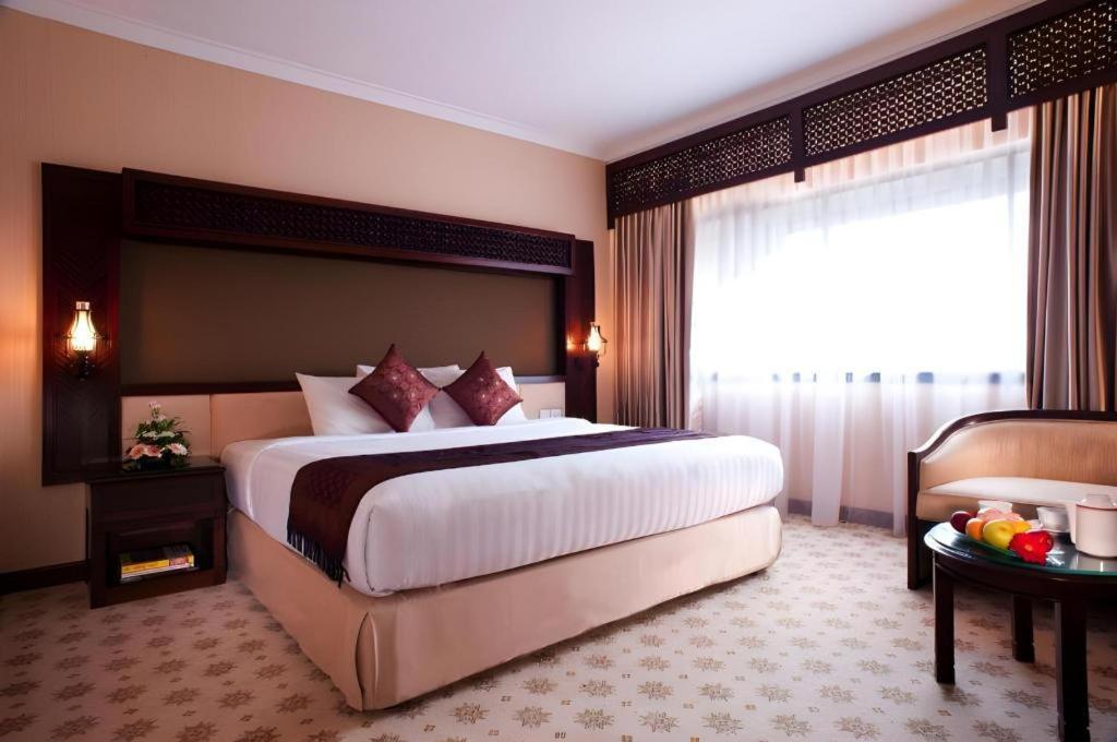 Kartika Chandra Hotel Джакарта Екстер'єр фото