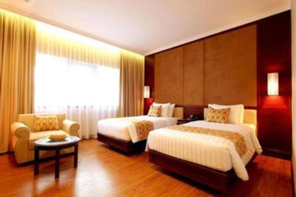 Kartika Chandra Hotel Джакарта Екстер'єр фото